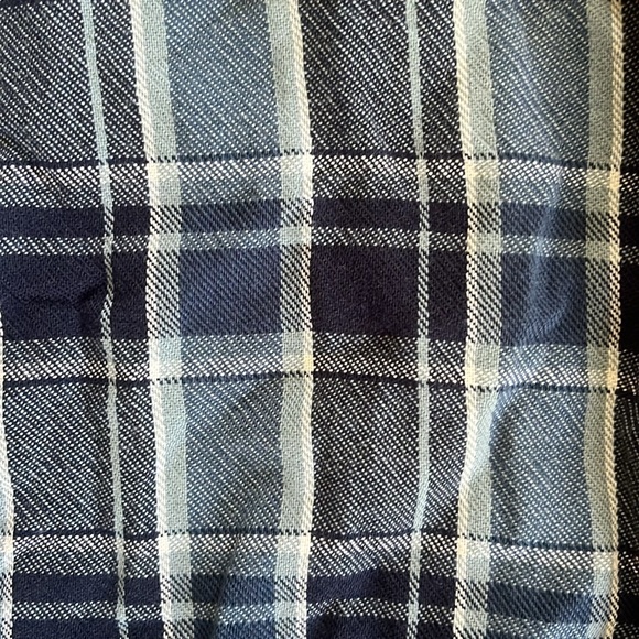 Men’s flannel size medium L.L. Bean - Picture 3 of 3